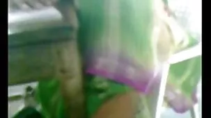 ఒక పొరుగు క్యాన్సర్తో సెక్స్ సెక్స్ వీడియో తెలుగు వంగి, తన భర్తతో కలిసి మెట్లపై వేరొకరి సెక్సీ భార్యను ముద్దు పెట్టుకుంది